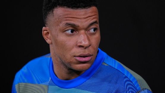 Trasciende que el Real Madrid examinó rodilla equivocada de Mbappé, pero el jugador lo desmiente