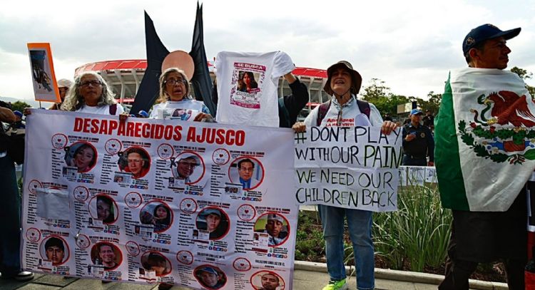 “¡México campeón en desaparición!”: madres buscadoras protestan previo al México contra Portugal