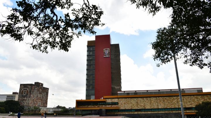 UNAM debe devolver dinero que alumno pagó por curso de inglés para titularse, resuelve la SCJN