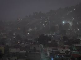 Doble alerta por lluvias, vientos, granizo y frío en CDMX
