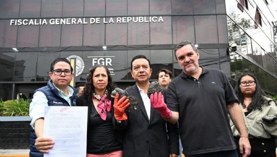 PAN denuncia ante la FGR el derrame en el Golfo y señala a Pemex