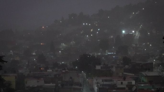 Doble alerta por lluvias, vientos, granizo y frío en CDMX