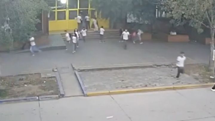 Estudiante de 15 años mata de varios balazos a un compañero de la escuela (Video)