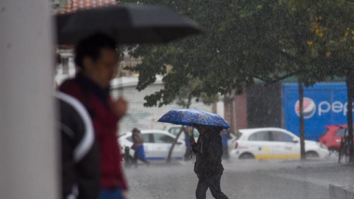 Arreciarán lluvias, viento y frío este martes; alerta por descargas eléctricas y granizo