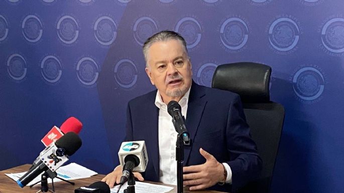 Senador panista revienta contra el Plan B; lo acusa de debilitar a estados