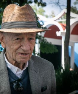 Muere el artista Pedro Friedeberg, referente del surrealismo en México