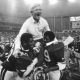 Muere Lou Holtz, figura del futbol americano universitario y campeón con Notre Dame en 1988