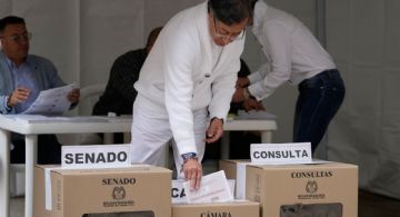La izquierda encabeza los comicios legislativos en Colombia, pero sin lograr mayoría