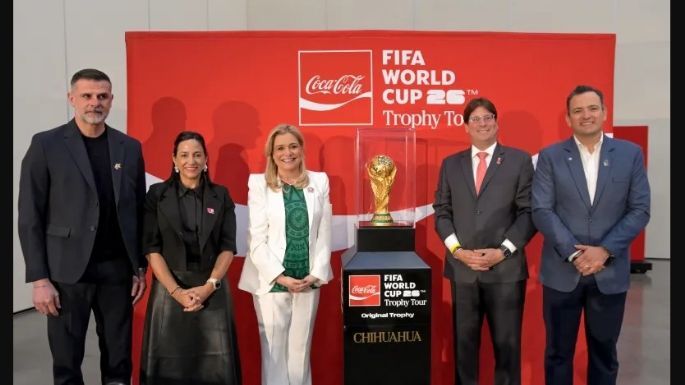 Gobernadora de Chihuahua da la bienvenida al Trofeo de la Copa Mundial de la FIFA 2026