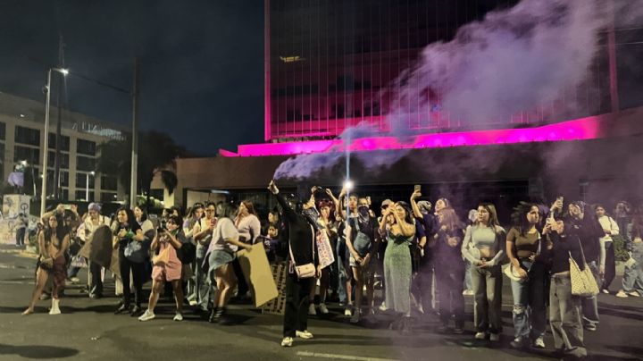 Marchas del 8M en Guadalajara reúnen a más de 15 mil mujeres y terminaron en enfrentamientos