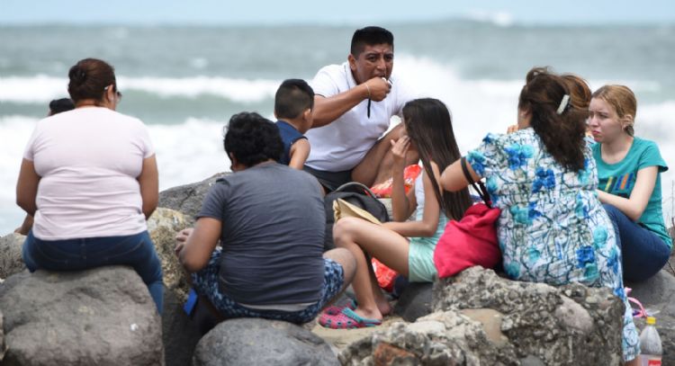 Advierten sobre los riesgos por la exposición prolongada al sol en vacaciones de Semana Santa
