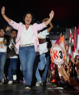 Perú elige presidente de entre 35 candidatos y un clima político dominado por el “efecto Bukele”