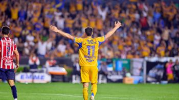 Juan Brunetta y Ángel Correa brillan en la goleada de Tigres 4-1 contra Chivas