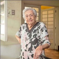 Murió la poeta, ensayista y profesora de literatura Eliana Albala