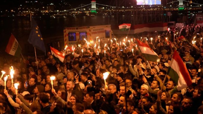 El primer ministro húngaro, Orbán, fue destituido tras 16 años en un terremoto electoral europeo