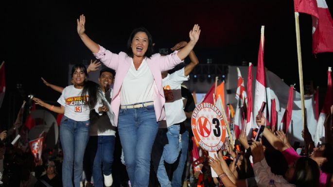 Keiko Fujimori encabeza elecciones en Perú pero habrá segunda vuelta, indican exit polls