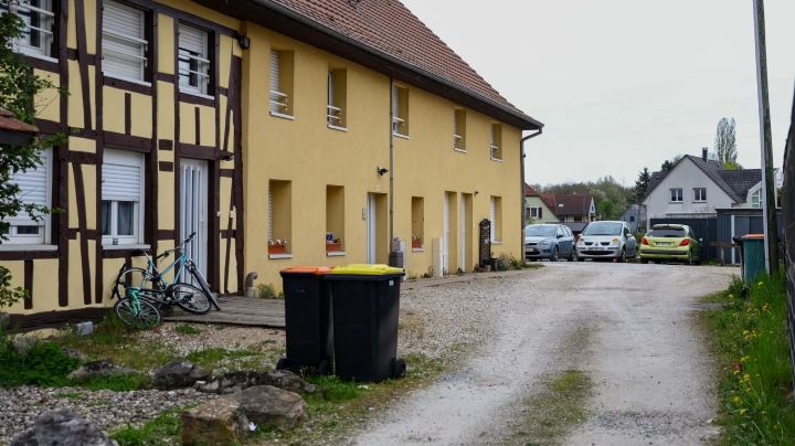 Rescatan a niño de 9 años que fue encerrado en una furgoneta desde 2024; el menor tiene desnutrición