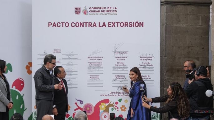Brugada firma Pacto contra la Extorsión; se busca “romper el silencio”