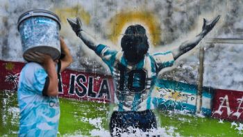 Comienza nuevo juicio en Argentina para definir responsabilidades por la muerte de Diego Maradona