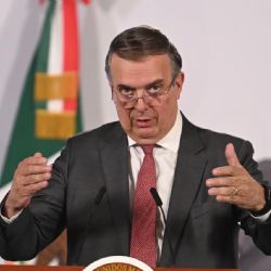 “No veo ningún abuso”: Ebrard admite que su hijo se hospedó en la Embajada de México en Londres
