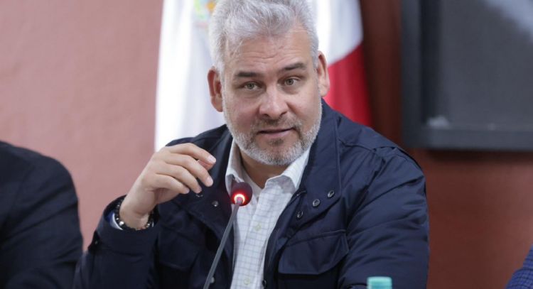 Ramírez Bedolla inaugura teleférico en Uruapan pese a amparos y denuncia penal en su contra