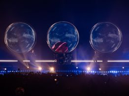 Entre retrasos, nostalgia y un holograma Cerati se despide Soda Stereo de CDMX (Videos)