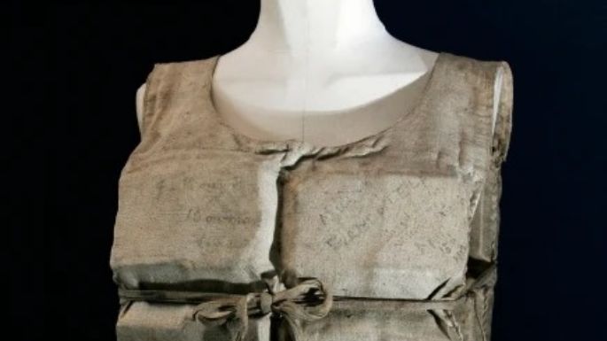 Chaleco salvavidas de pasajero que sobrevivió al Titanic fue subastado por más de 900 mil dólares