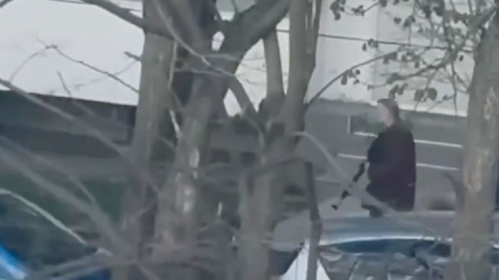 Un hombre mata a seis personas y toma rehenes en supermercado en Kiev