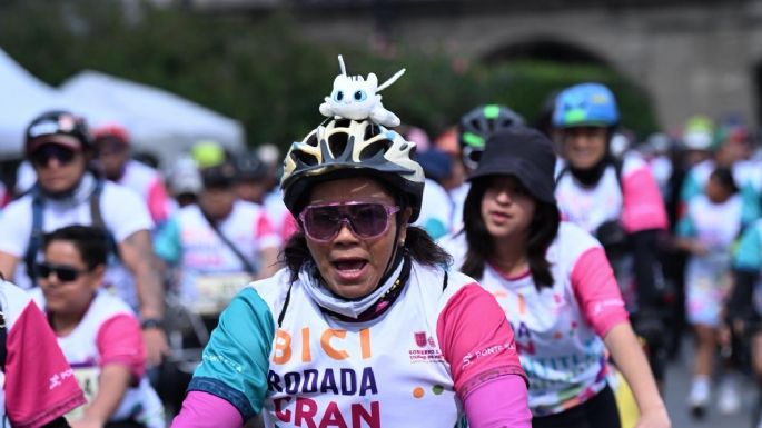 Brugada inaugura la ciclovía Gran Tenochtitlán con una rodada masiva (fotogalería)