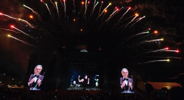 Andrea Bocelli reunió a más de 130 mil personas en el Zócalo capitalino