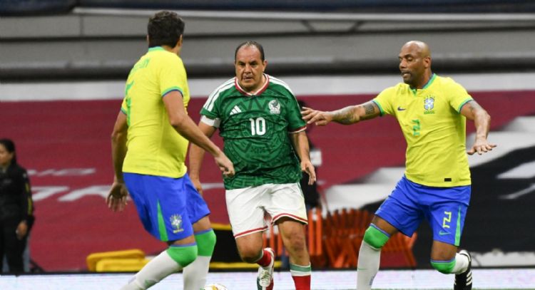 Cuauhtémoc Blanco: del abrazo con Azcárraga a las ovaciones y rechiflas