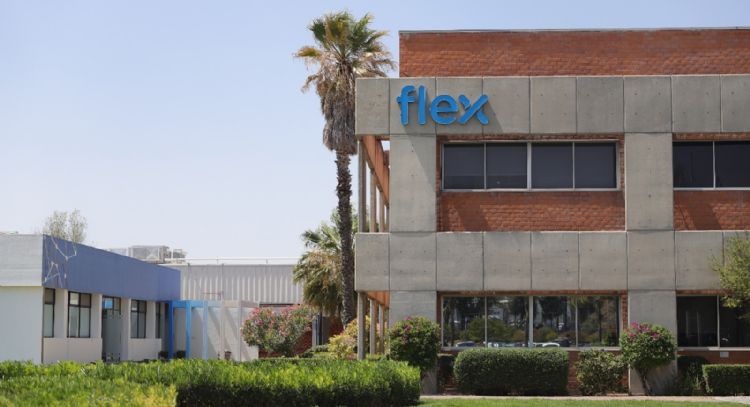 Gobernadora de Aguascalientes celebra anuncio de inversión de Flex