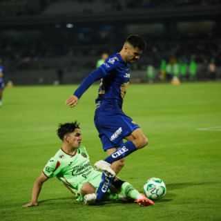 Pumas reacciona a desventaja de dos goles y vence 4-2 a Ciudad Juárez