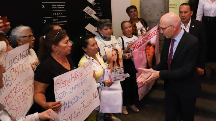 Familiares de desaparecidos exponen “rezagos ominosos” en reunión con Volker Türk