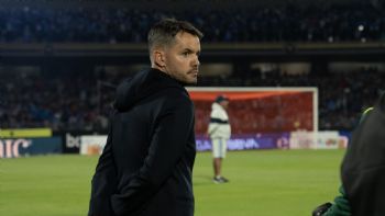 Cruz Azul destituye a Nicolás Larcamón a las puertas de la liguilla