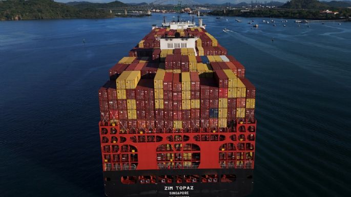 Empresas pagan hasta 4 millones de dólares por cruzar el canal de Panamá ante bloqueo en Ormuz