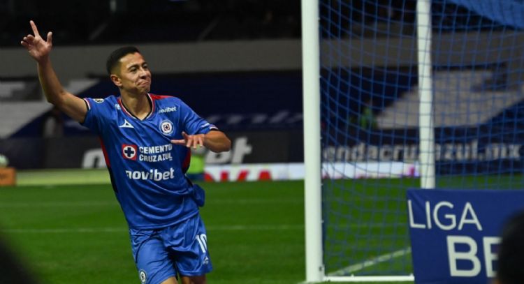 Cruz Azul estrena entrenador con goleada 4-1 sobre Necaxa, en el cierre del Clausura de la Liga MX