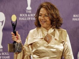 Fallece Nedra Talley Ross, última integrante viva del grupo pop Ronettes de los 60s