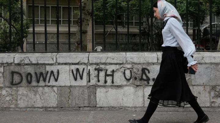 Irán ofrece reabrir el estrecho de Ormuz si Estados Unidos levanta el bloqueo y termina la guerra