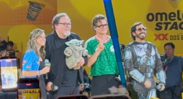 Pedro Pascal se conmueve hasta las lágrimas en su segunda visita a la CCXP México