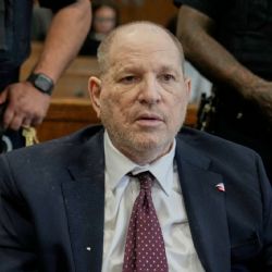 Acusadora de Harvey Weinstein por presunta violación dice al jurado: "Me trató como si me poseyera"