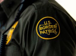 Mexicano se declara culpable de hacerse pasar por agente fronterizo para afectar deportaciones