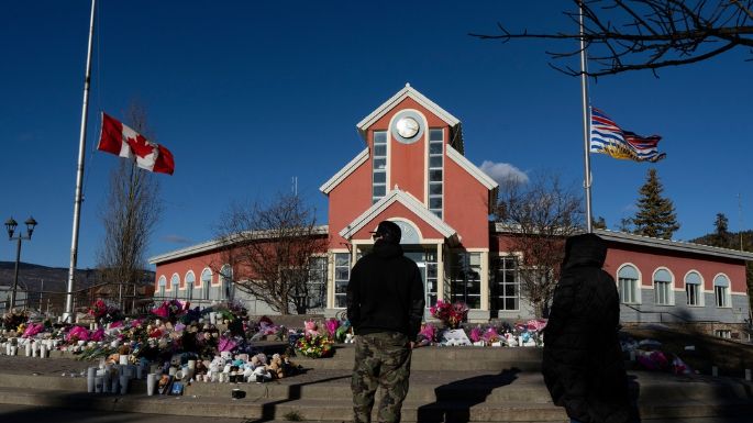 Familias de víctimas de tiroteo en Canadá demandan a OpenAI por uso de ChatGPT