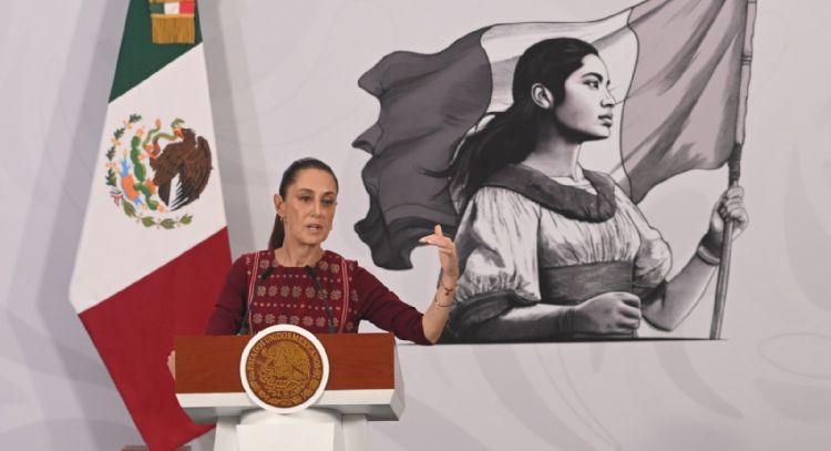 “La gente está contenta y nos apoya”: Sheinbaum sobre liderar aprobación presidencial en la región