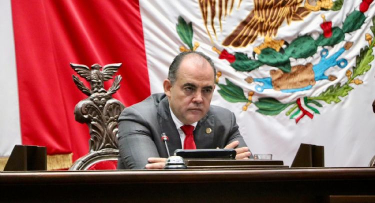 Universidad Michoacana promueve juicio político contra presidente del Congreso