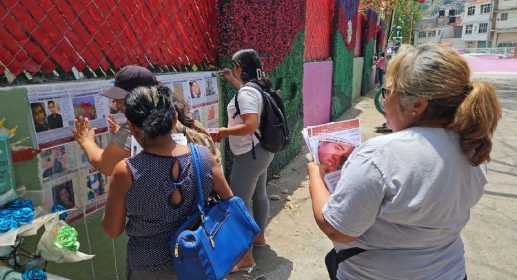 Familiares de desaparecidos en Guerrero salen a buscar a sus seres queridos en Semana Santa