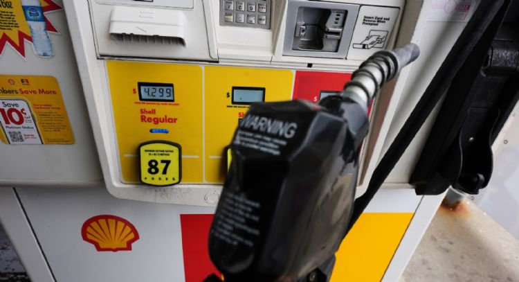 El Brent alcanza 123 dólares por barril por temores sobre la guerra con Irán y las bolsas retroceden