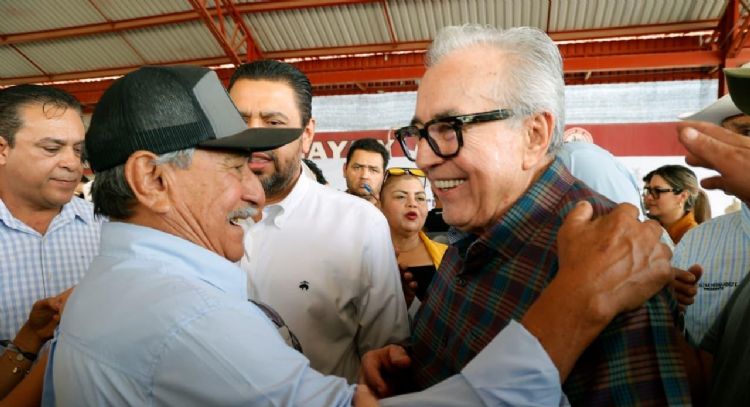 No voy a pedir licencia, advierte Rubén Rocha a la oposición