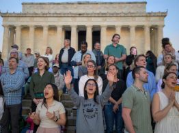 Agencias del gobierno de Trump publican mensajes de Pascua sobre la resurrección de Cristo