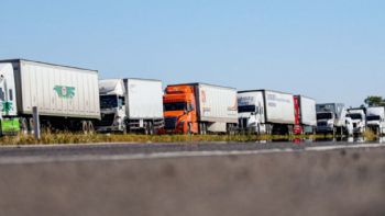 Transportistas confirman bloqueo para este lunes; estas son las carreteras afectadas (Video)